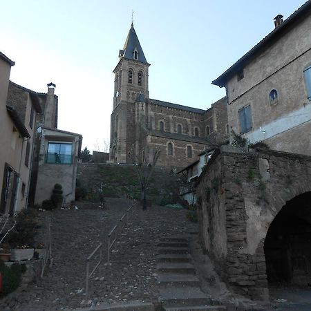 Gite Des Monts Saint-Izaire Zewnętrze zdjęcie