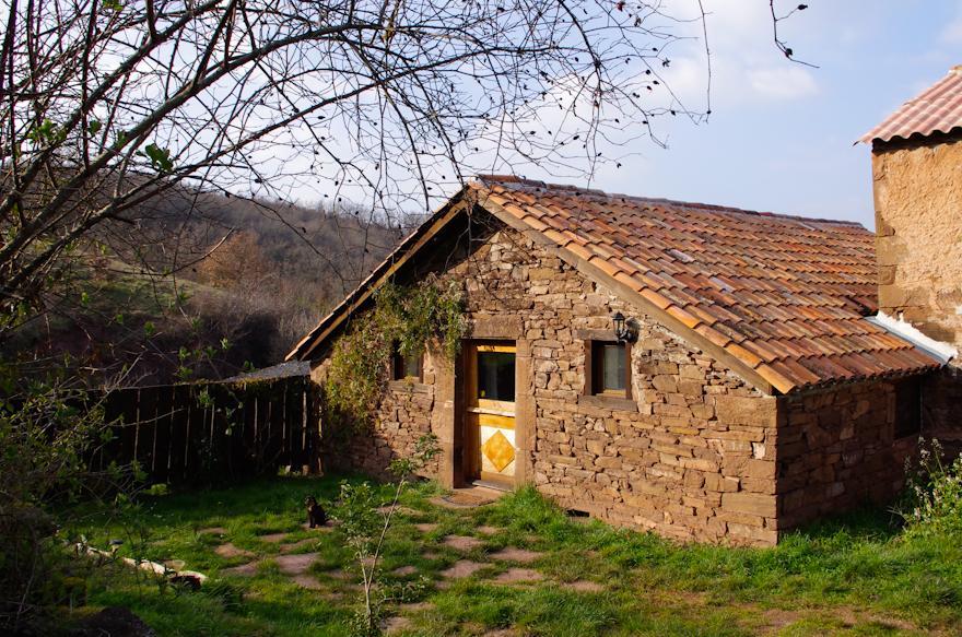 Gite Des Monts Saint-Izaire Zewnętrze zdjęcie