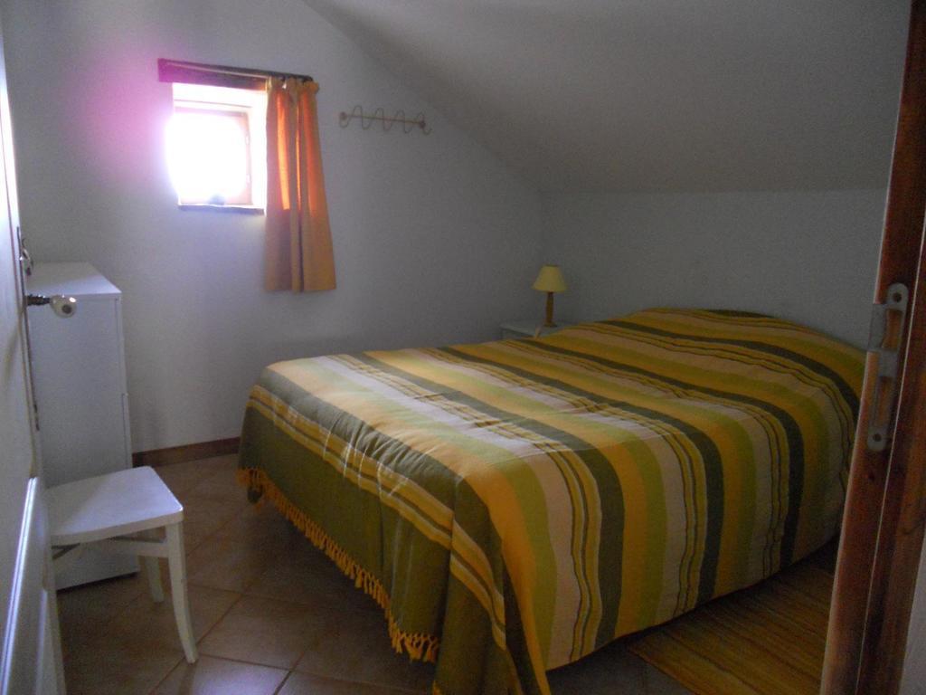 Gite Des Monts Saint-Izaire Pokój zdjęcie